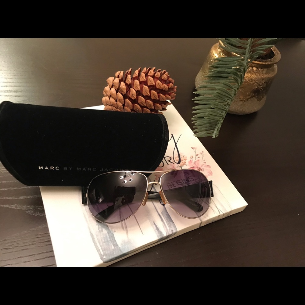 Sold - New Marc Jacobs MMJ067/S